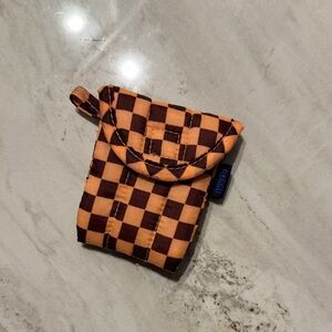 BAGGU Puffy Earbuds Case